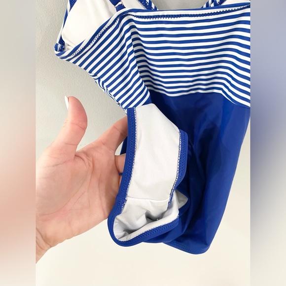 NWT Cupshe One Piece Bathing Suit Blue Stripe Size Medium - Picture 7 of 7